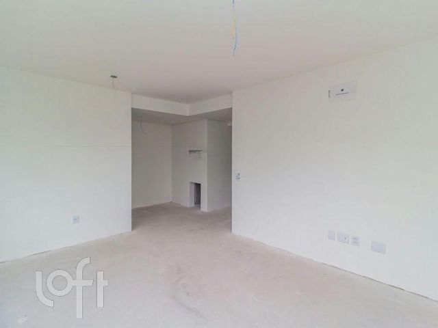 Apartamento com 70m², 2 dormitórios, 2 suítes, 1 vaga, Floresta em Porto Alegre