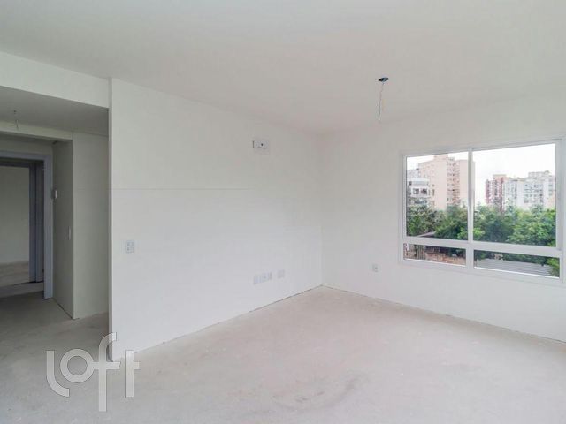 Apartamento com 70m², 2 dormitórios, 2 suítes, 1 vaga, Floresta em Porto Alegre