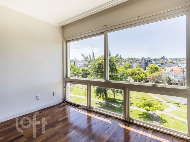 Apartamento com 110m², 3 dormitórios, 1 suíte, 1 vaga, Chácara das Pedras em Porto Alegre