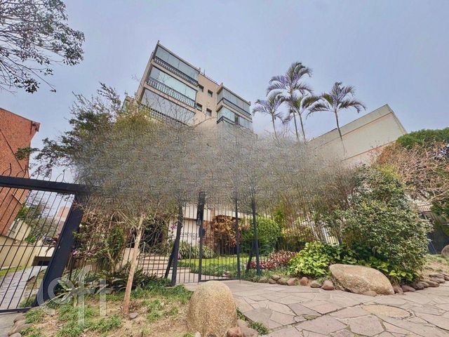 Apartamento com 86m², 2 dormitórios, 2 vagas, Higienópolis em Porto Alegre