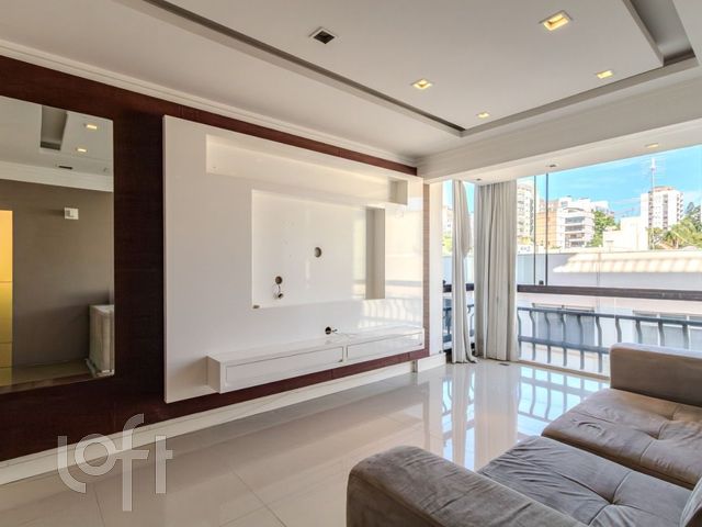 Apartamento com 86m², 2 dormitórios, 2 vagas, Higienópolis em Porto Alegre