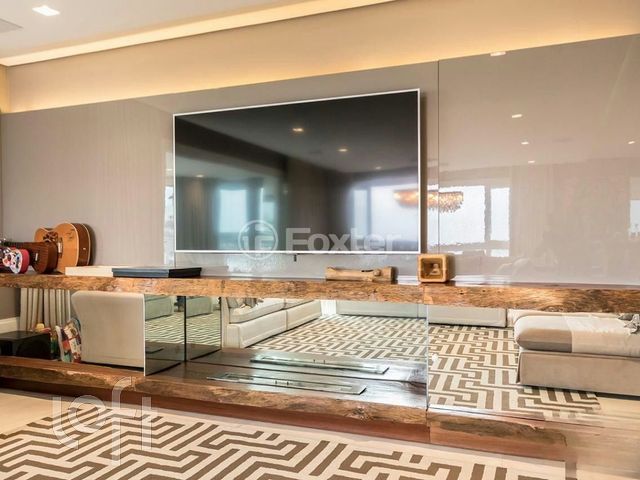 Apartamento com 179m², 3 dormitórios, 2 suítes, 3 vagas, Rio Branco em Porto Alegre