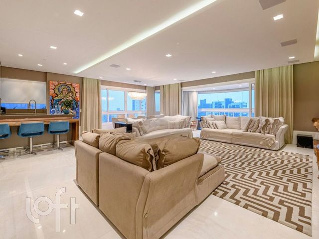 Apartamento com 179m², 3 dormitórios, 2 suítes, 3 vagas, Rio Branco em Porto Alegre