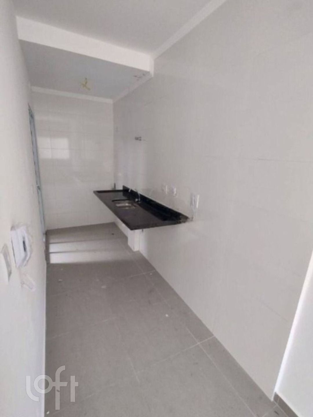 Apartamento à venda com 2 quartos, 37m² - Foto 2