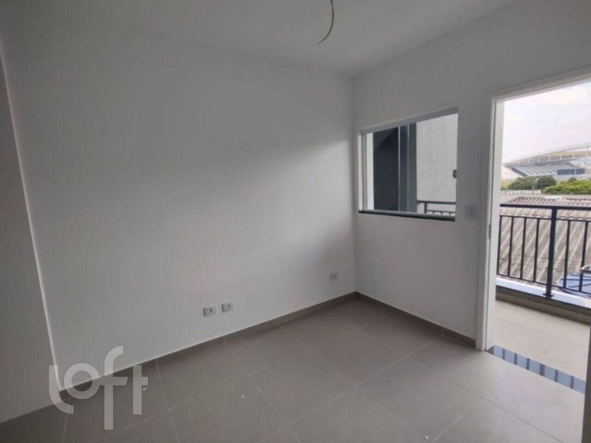 Apartamento à venda com 2 quartos, 37m² - Foto 1