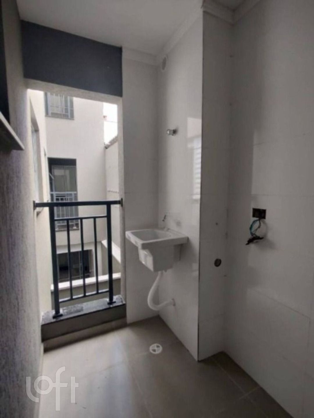 Apartamento à venda com 2 quartos, 37m² - Foto 4