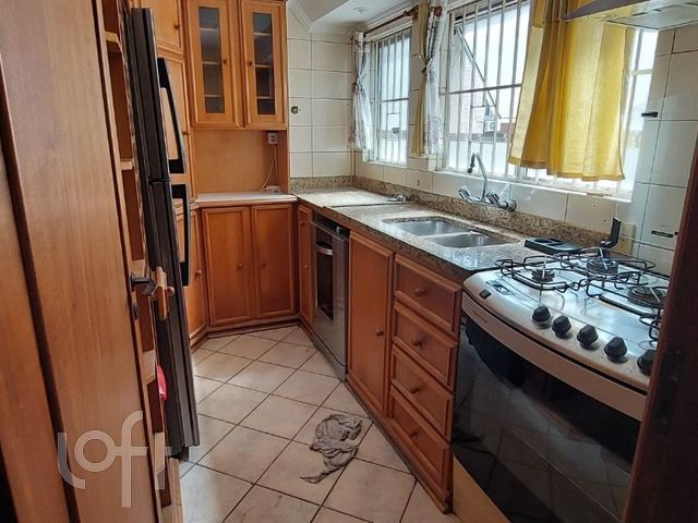 Apartamento com 119m², 3 dormitórios, 1 suíte, 1 vaga, Floresta em Porto Alegre