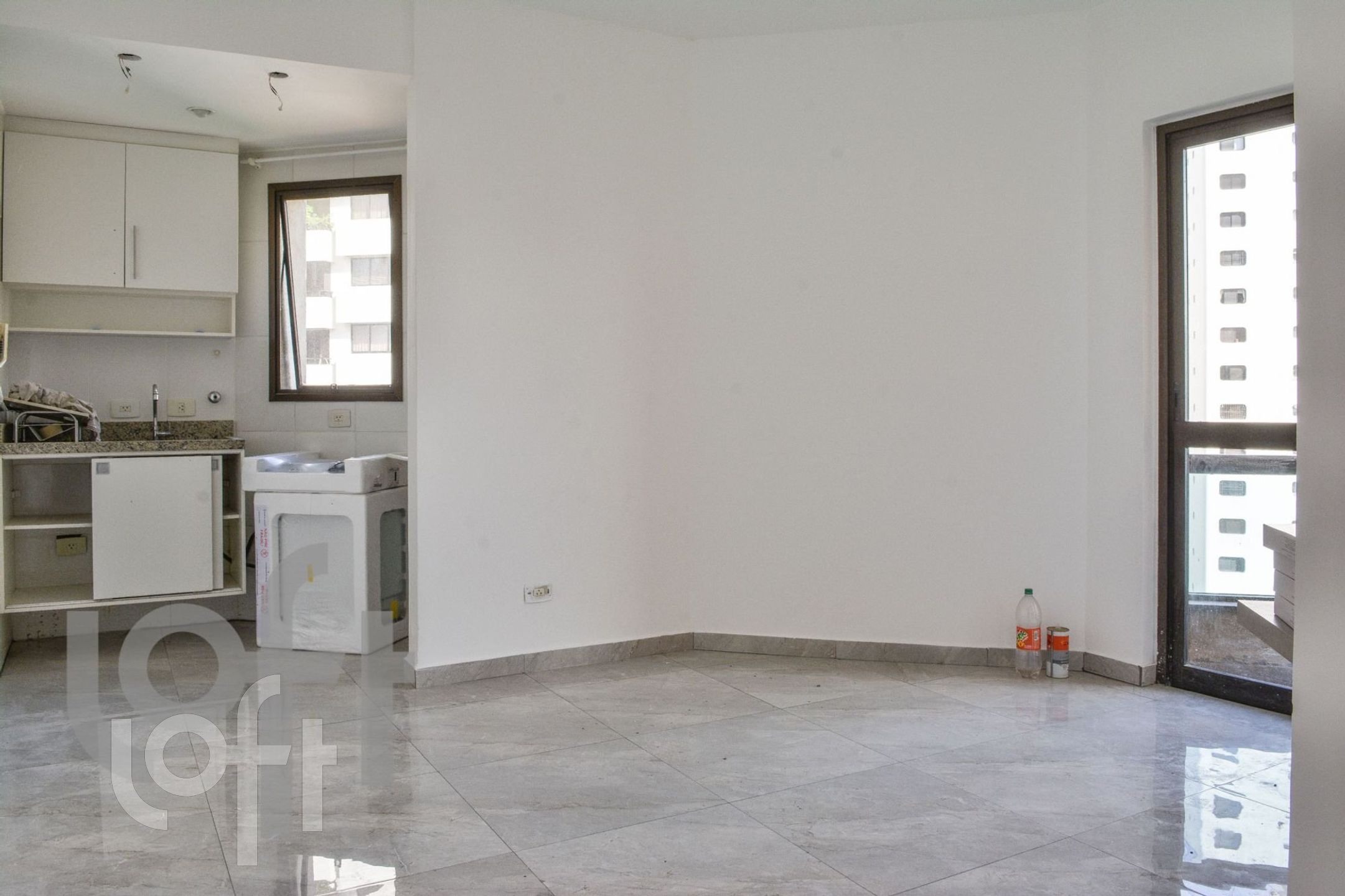 Apartamento à venda com 1 quarto, 62m² - Foto 11