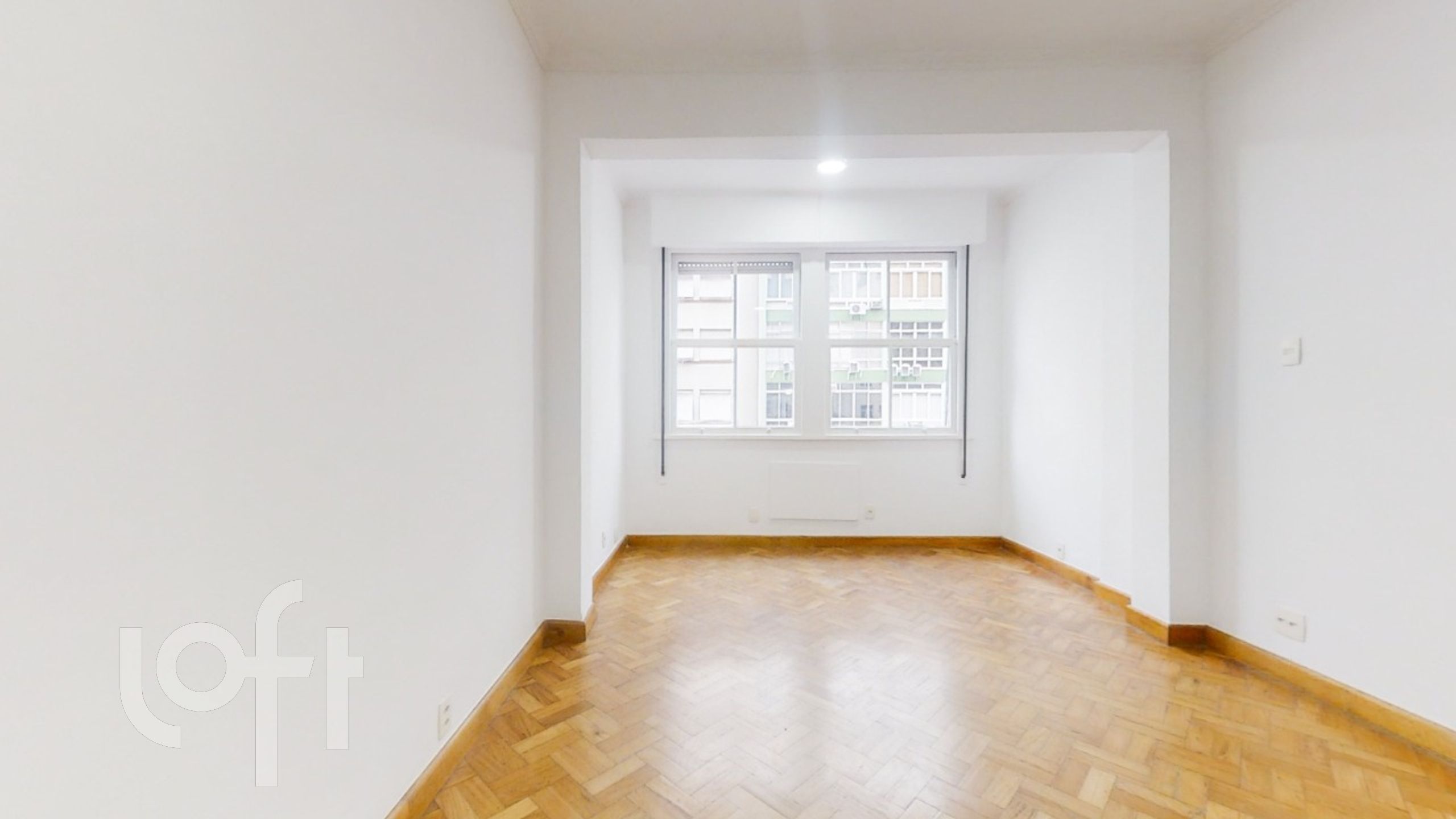 Apartamento à venda em Copacabana com 140m², 2 quartos. 1 suíte, 1 vaga