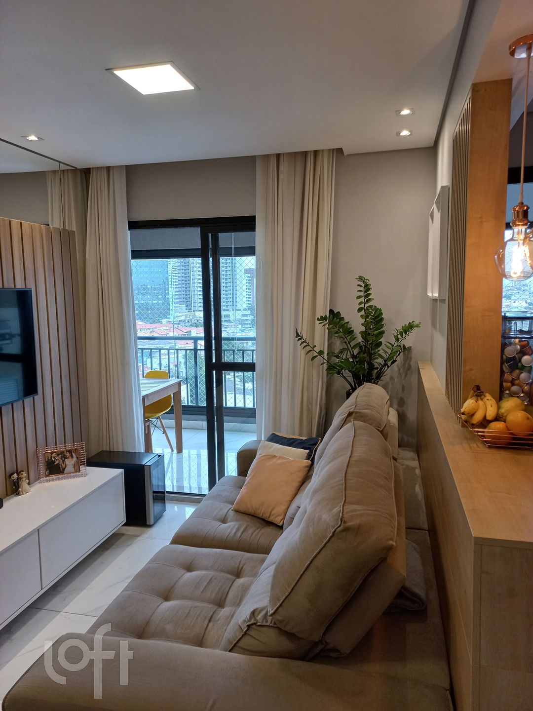 Apartamento à venda com 2 quartos, 62m² - Foto 2