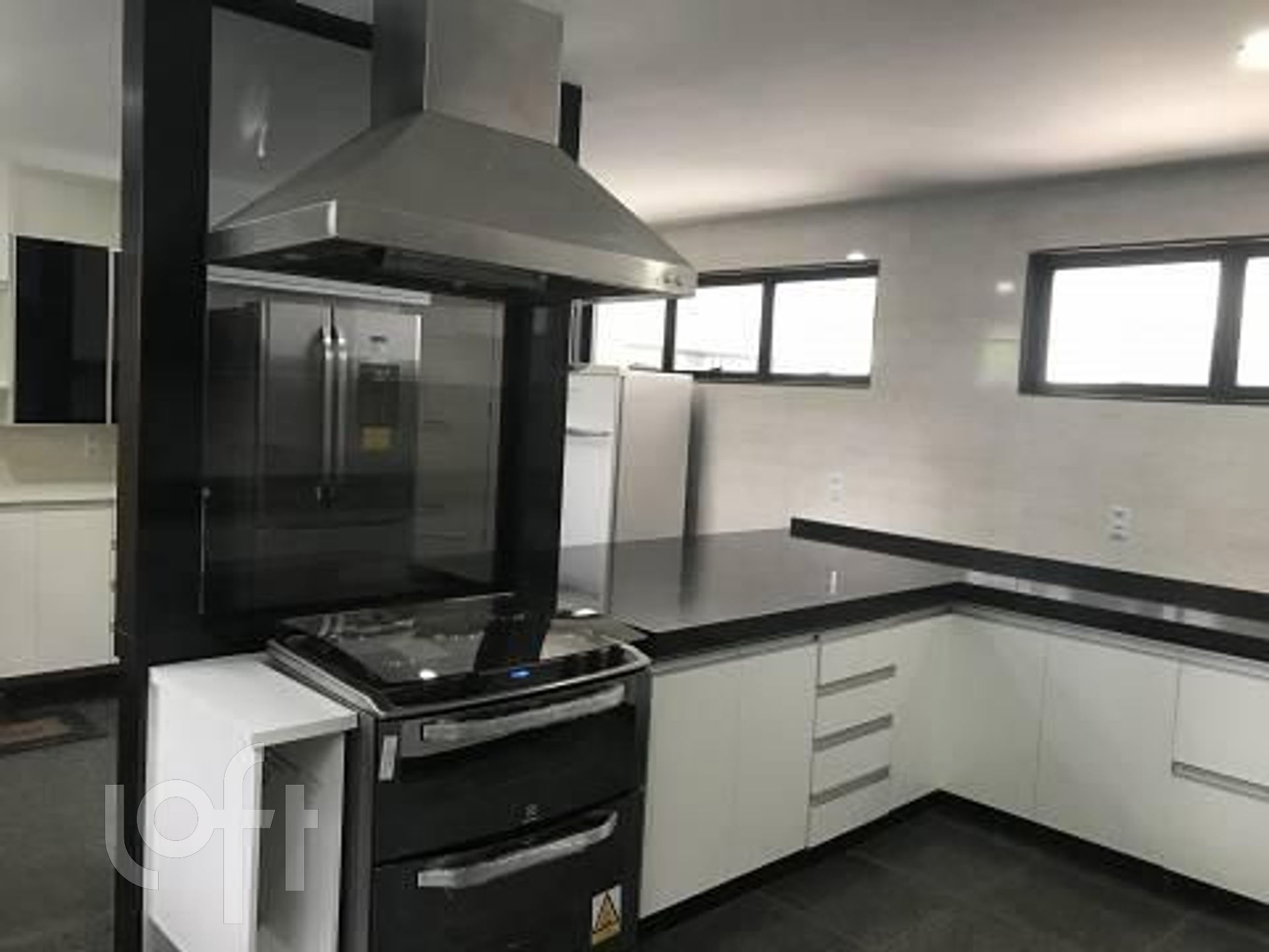 Casa à venda com 4 quartos, 872m² - Foto 8