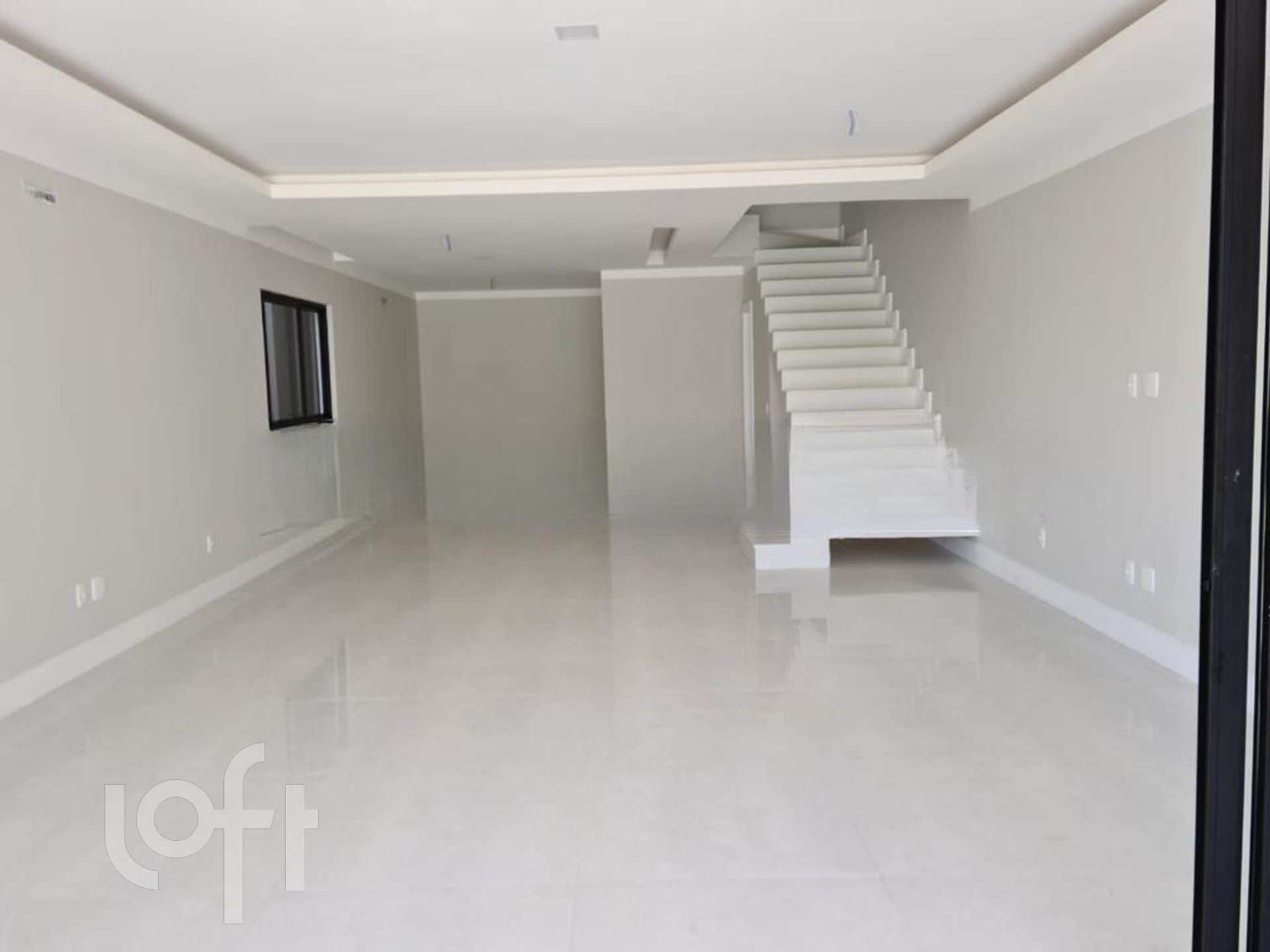 Casa à venda com 4 quartos, 350m² - Foto 17