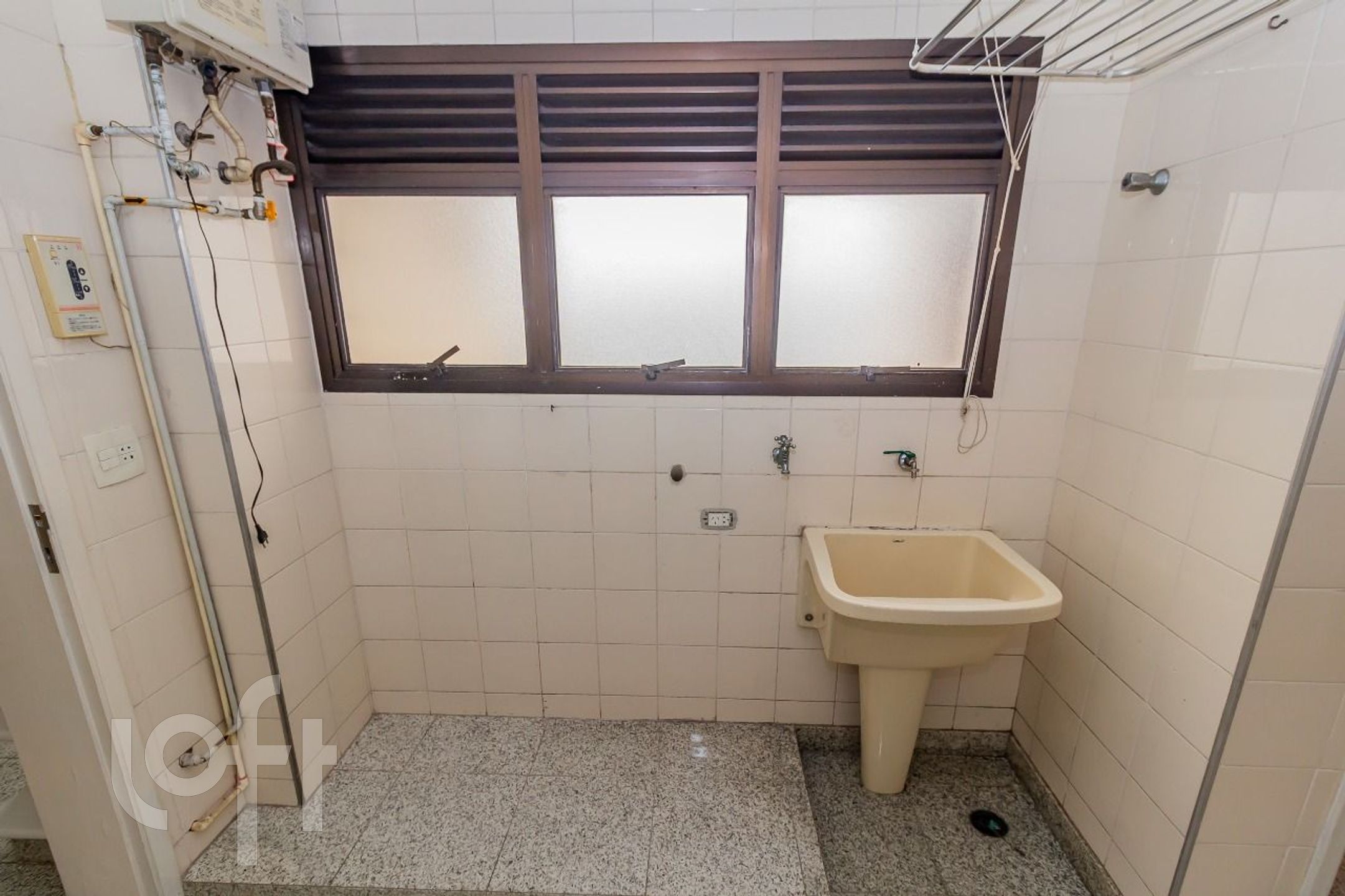 Imagem da propriedade PU1ai25gg 40