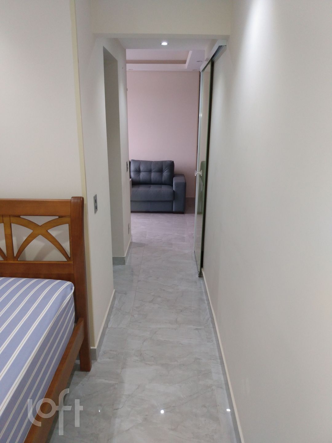 Apartamento à venda com 2 quartos, 42m² - Foto 8