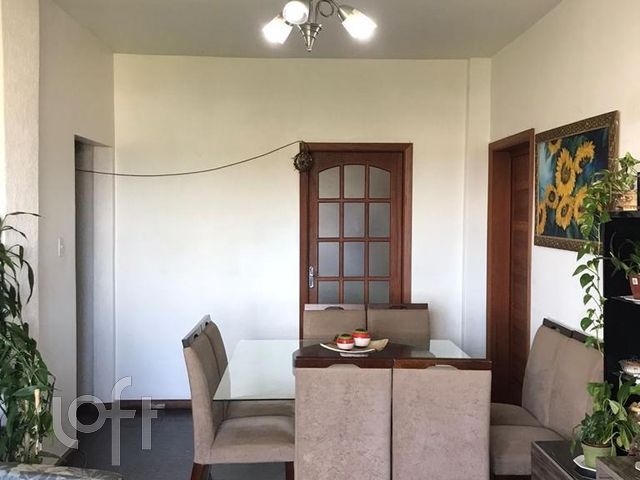 Apartamento com 82m², 3 dormitórios, Floresta em Porto Alegre
