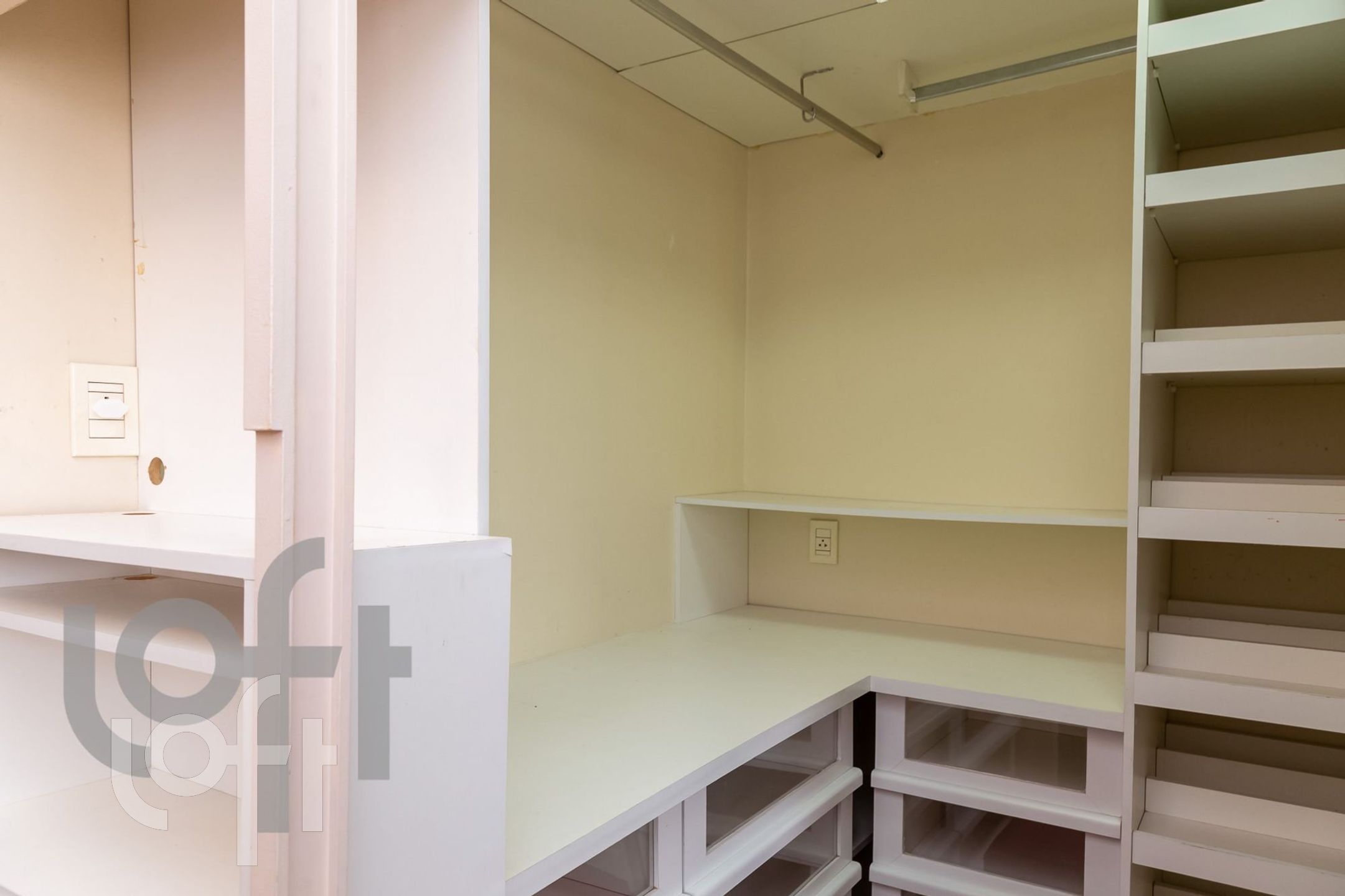 Apartamento à venda com 4 quartos, 231m² - Foto 12