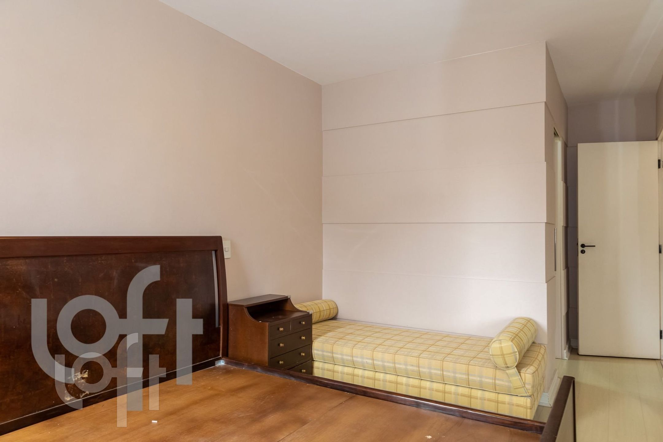 Apartamento à venda com 4 quartos, 231m² - Foto 17