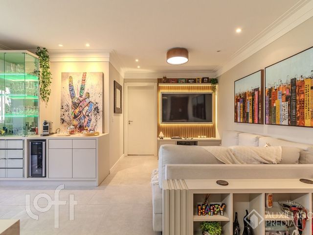 Apartamento com 87m², 3 dormitórios, 1 suíte, 2 vagas, Petrópolis em Porto Alegre