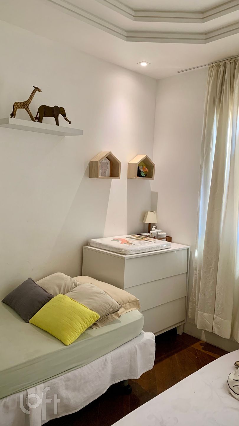 Apartamento à venda com 3 quartos, 187m² - Foto 17