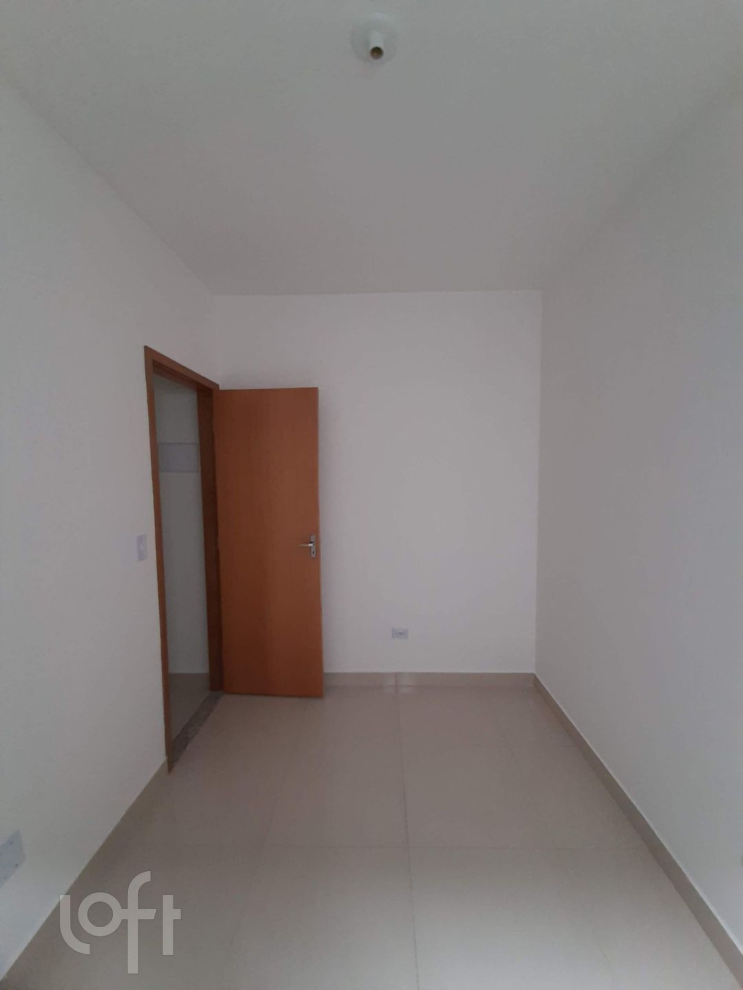 Apartamento à venda com 1 quarto, 30m² - Foto 2