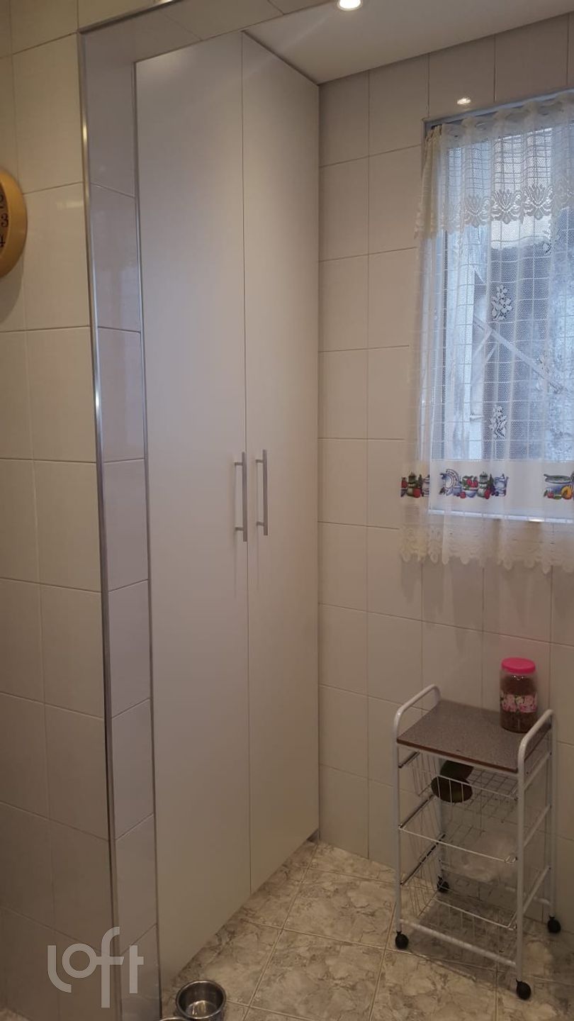 Apartamento à venda com 2 quartos, 75m² - Foto 18