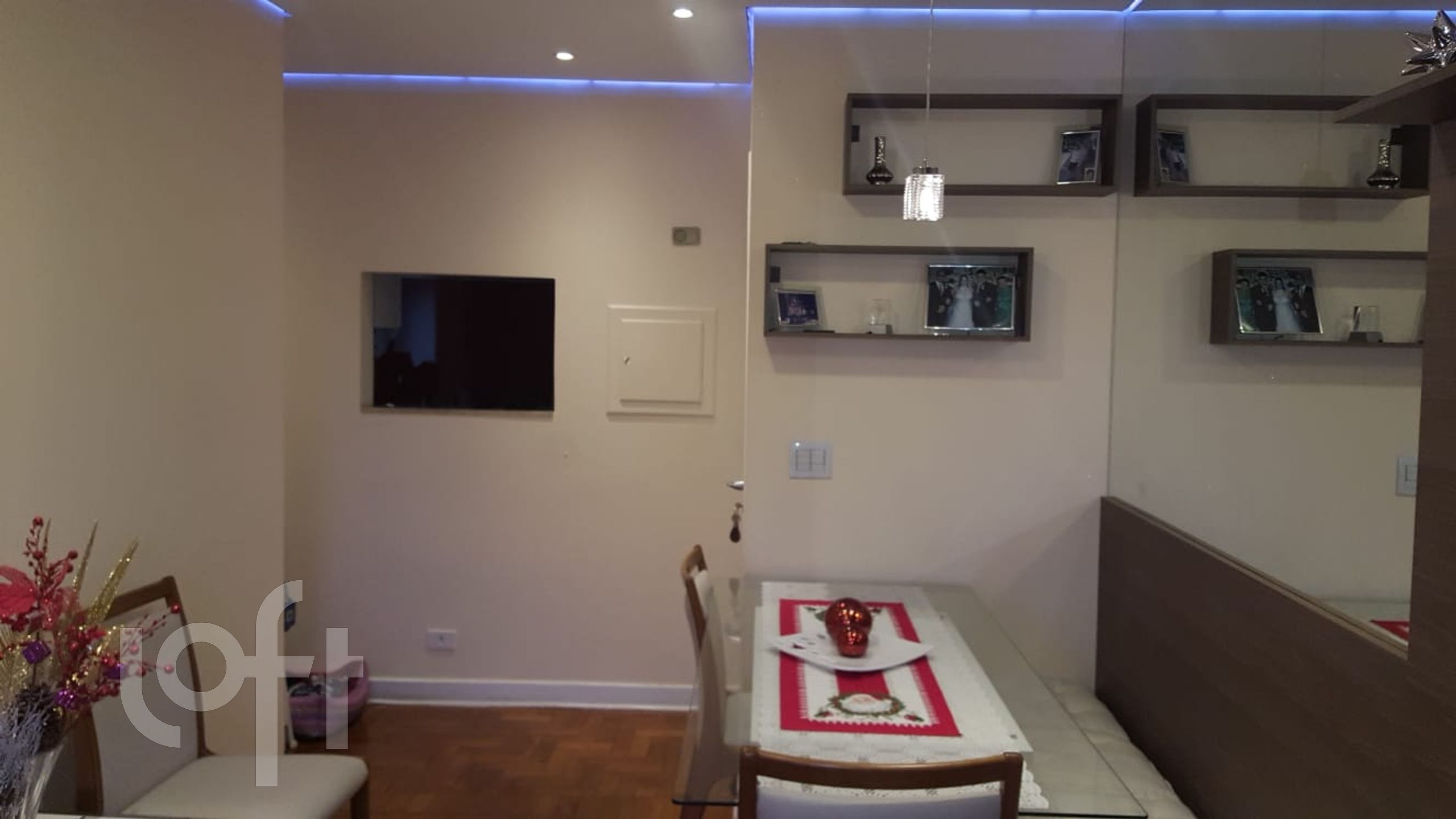 Apartamento à venda com 2 quartos, 75m² - Foto 3