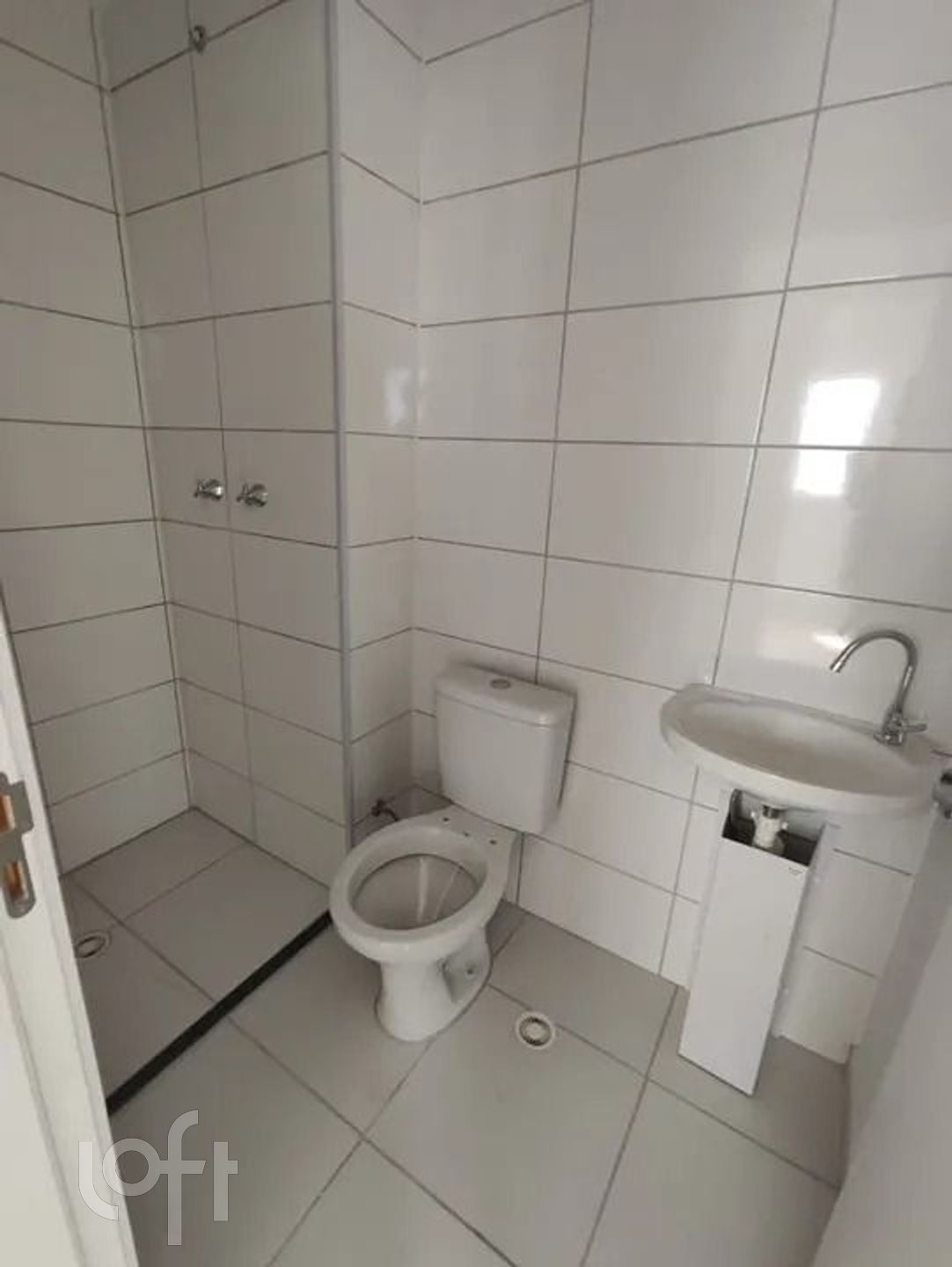 Apartamento à venda com 2 quartos, 40m² - Foto 10