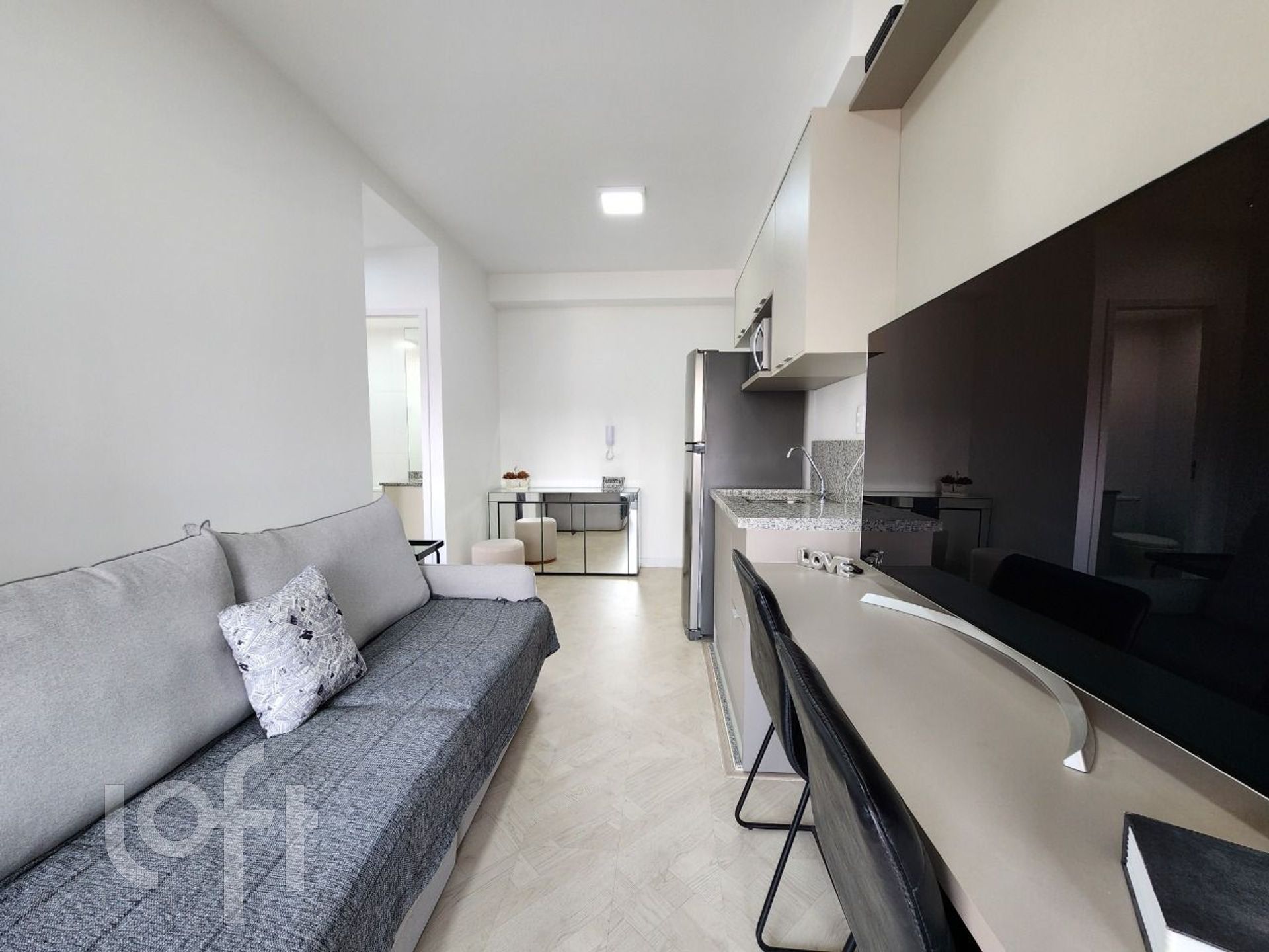 Apartamento à venda com 1 quarto, 35m² - Foto 2