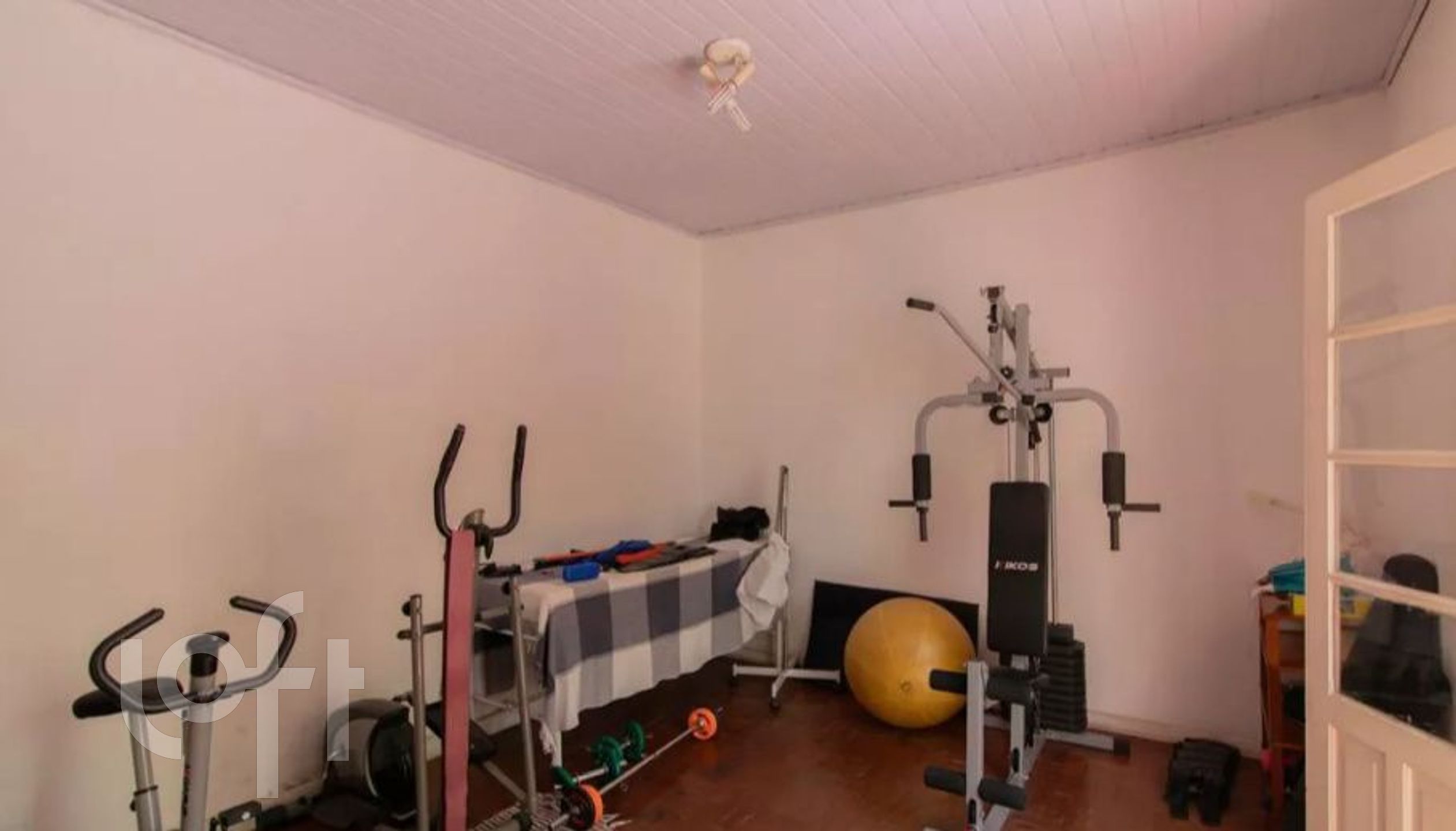 Casa à venda com 2 quartos, 200m² - Foto 6