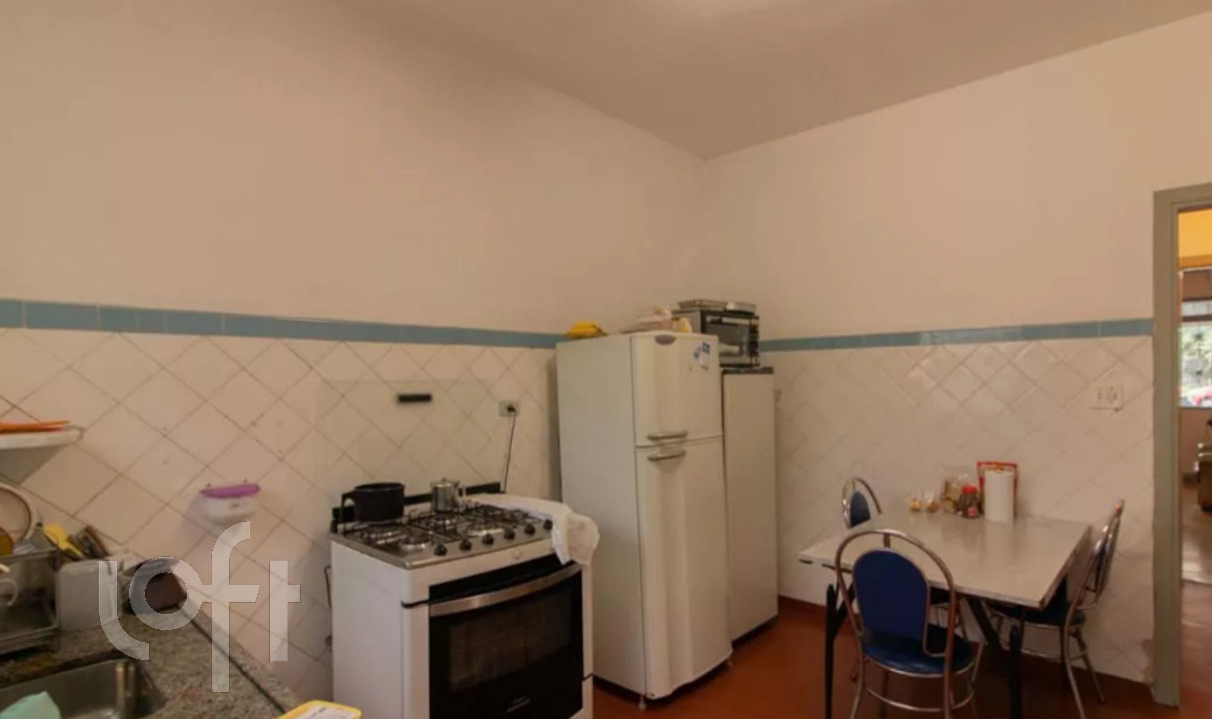 Casa à venda com 2 quartos, 200m² - Foto 14