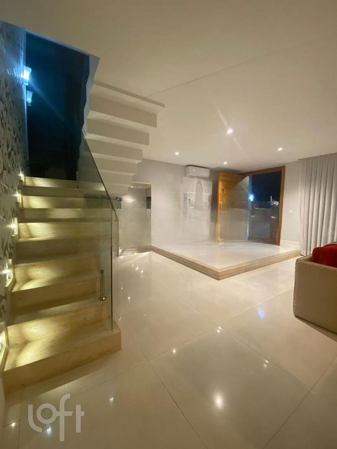 Casa à venda com 3 quartos, 370m² - Foto 4