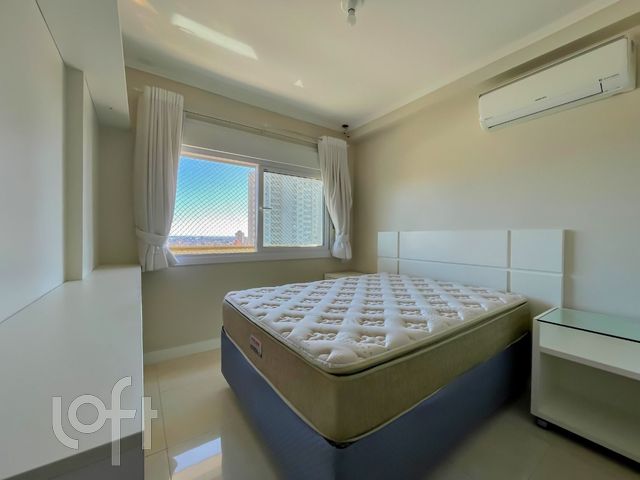 Apartamento com 51m², 1 dormitório, 1 suíte, 1 vaga, Petrópolis em Porto Alegre