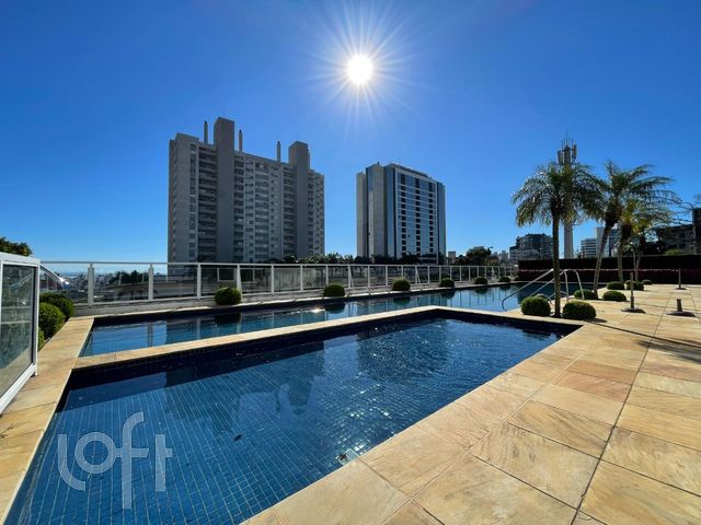 Apartamento com 51m², 1 dormitório, 1 suíte, 1 vaga, Petrópolis em Porto Alegre