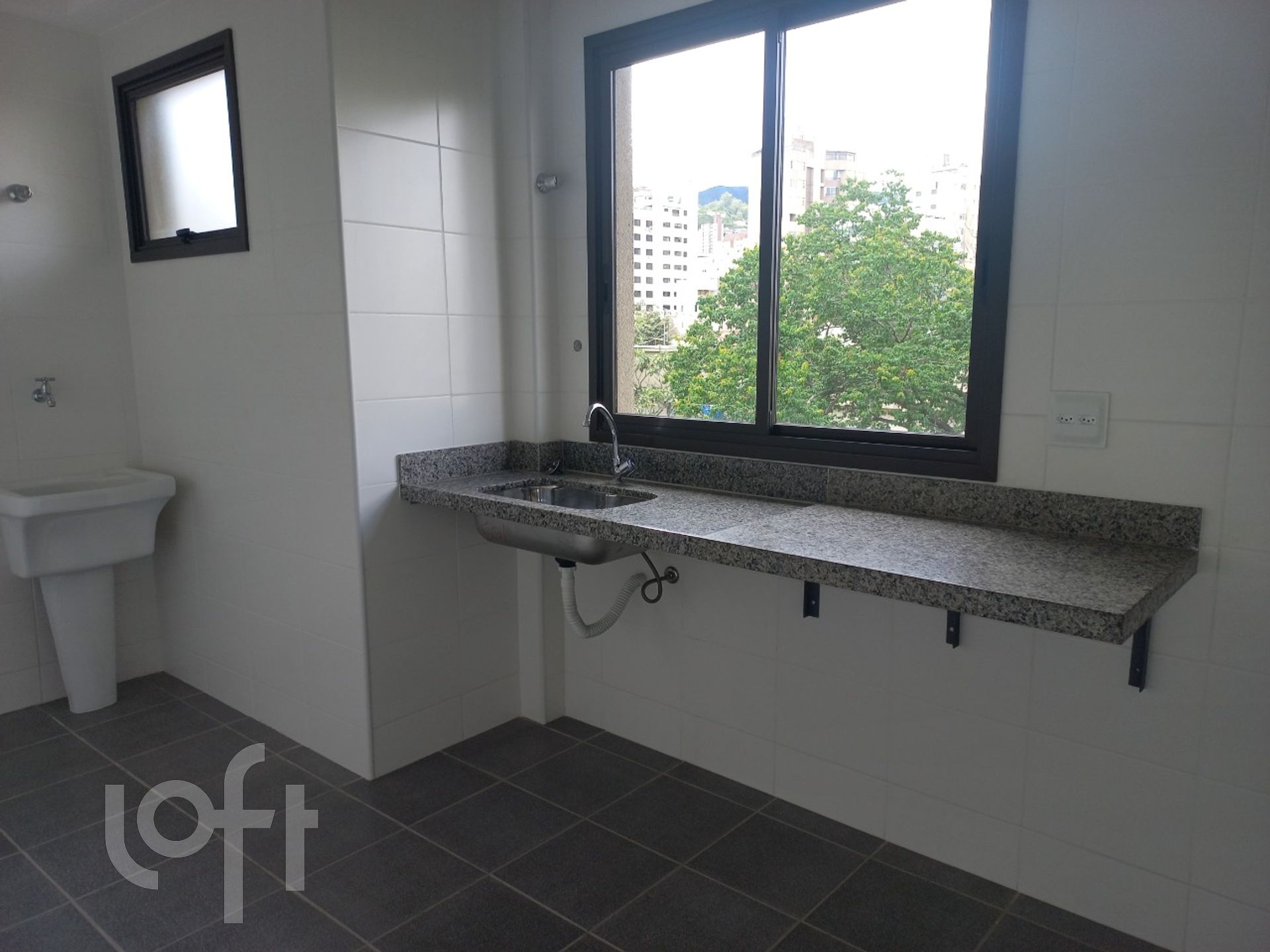 Apartamento à venda com 2 quartos, 67m² - Foto 16