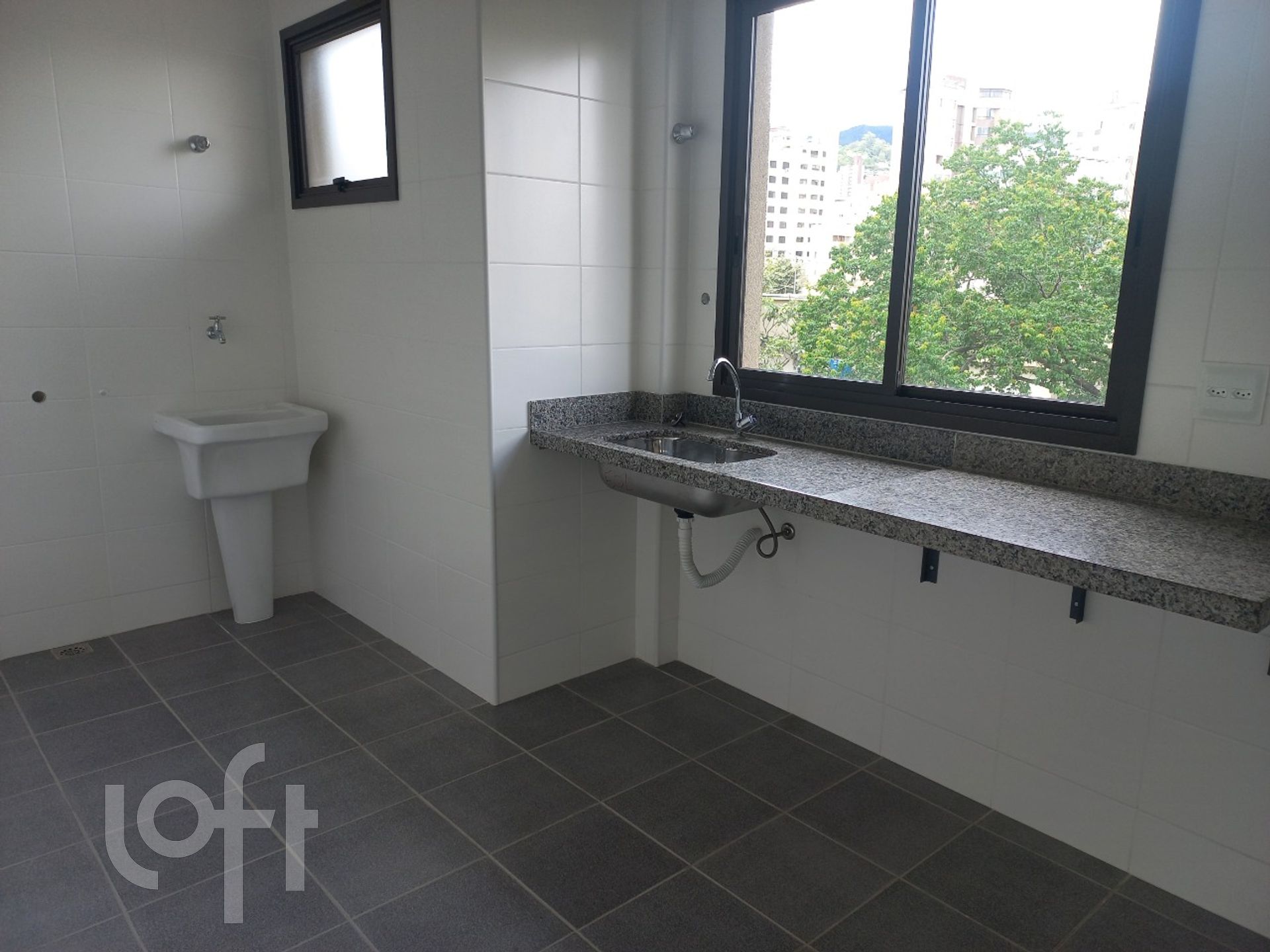 Apartamento à venda com 2 quartos, 67m² - Foto 15