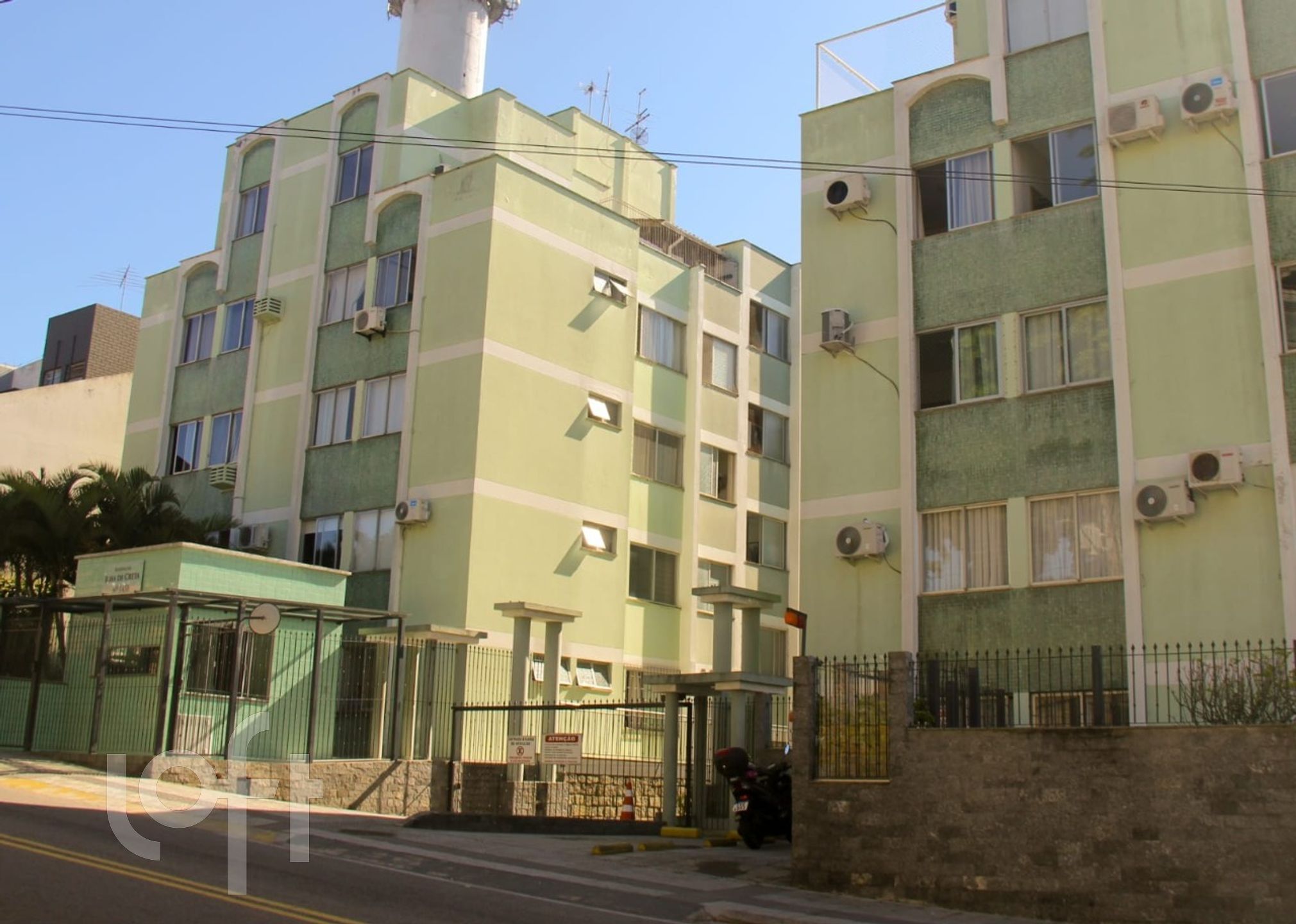 Apartamentos com 4321m², 1 quarto, 1 garagem, no bairro Capoeiras em Florianópolis