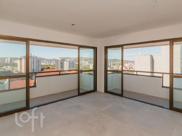 Apartamento com 119m², 3 dormitórios, 1 suíte, 2 vagas, Petrópolis em Porto Alegre