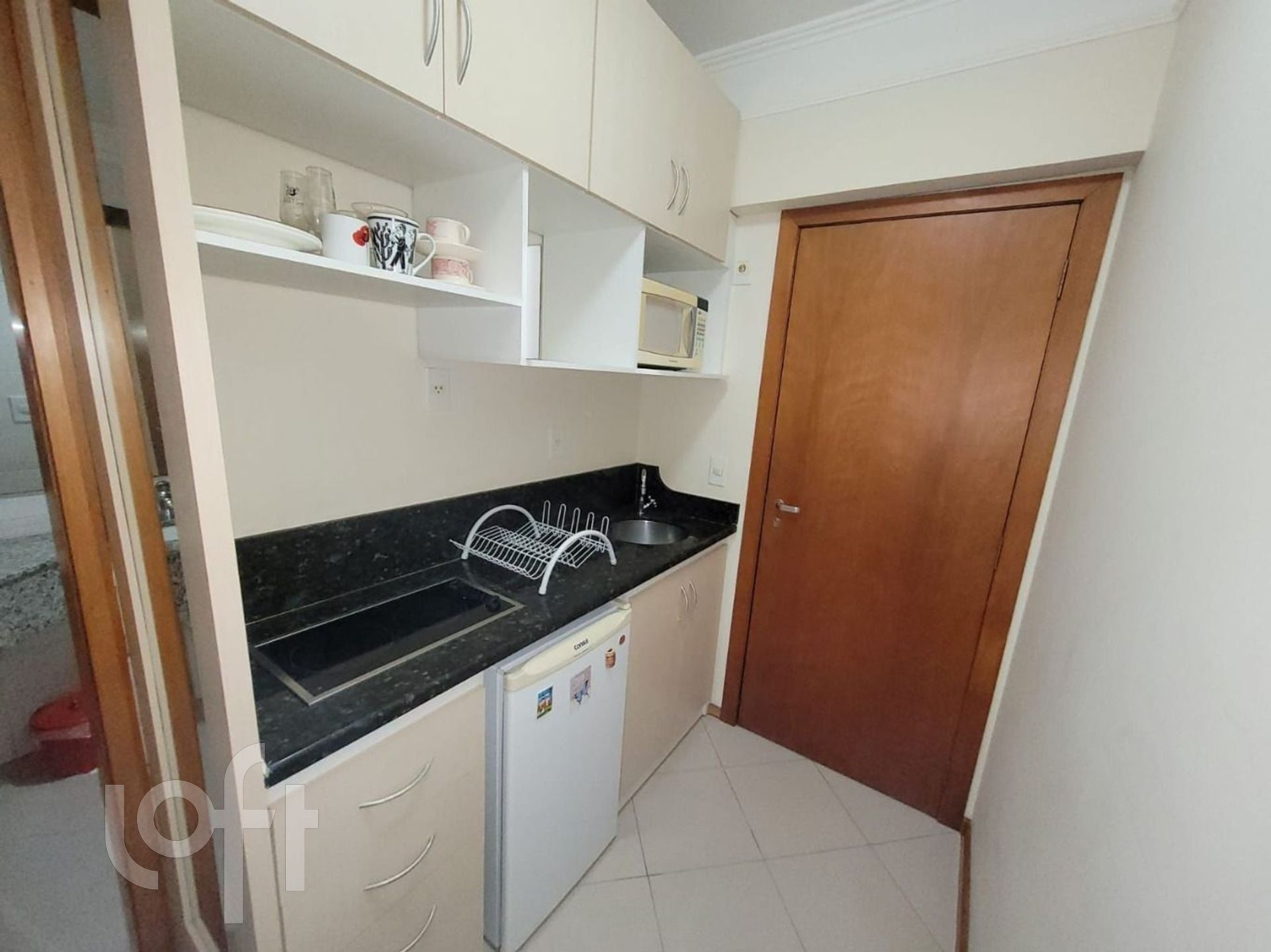 Apartamentos com 27m², 1 quarto, 1 garagem, no bairro Centro em Balneário Camboriú