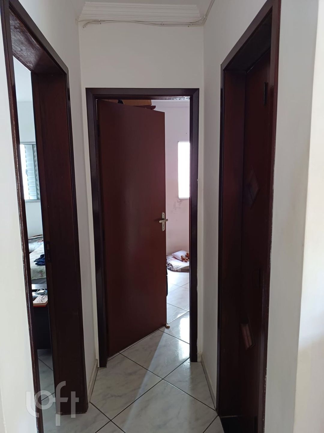 Apartamento à venda com 2 quartos, 70m² - Foto 2