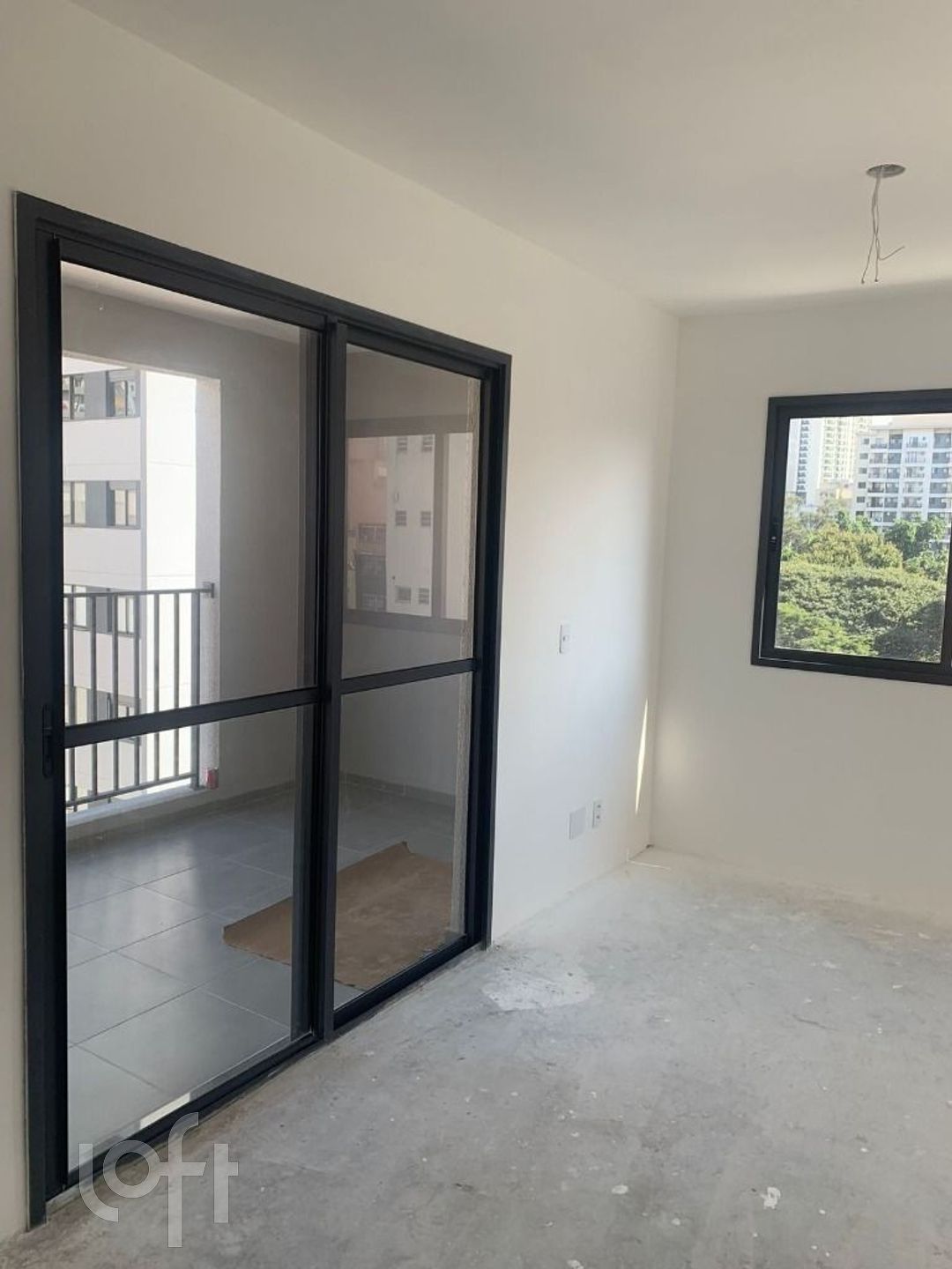 Apartamento à venda com 1 quarto, 37m² - Foto 1