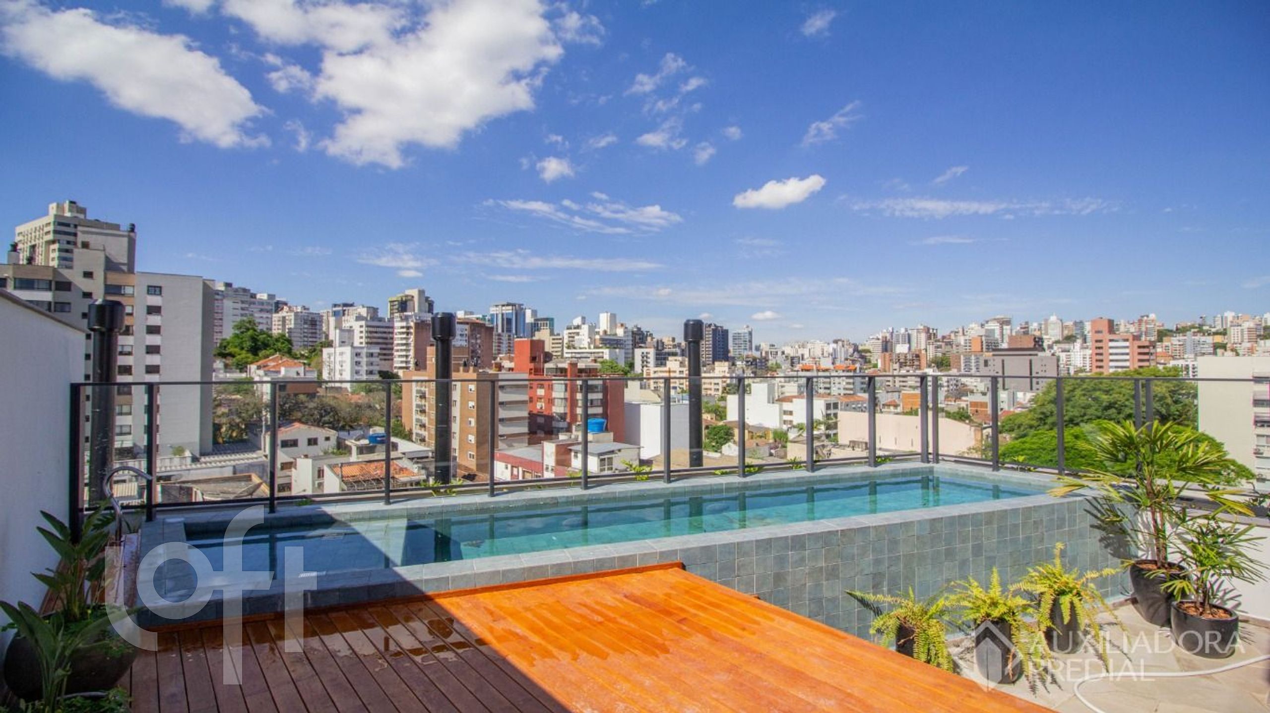 Apartamento com 91m², 1 dormitório, 1 suíte, Rio Branco em Porto Alegre