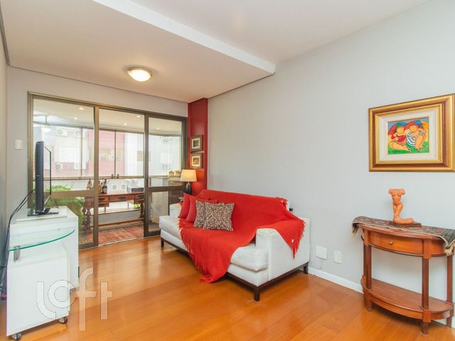 Apartamento com 105m², 3 dormitórios, 1 suíte, 1 vaga, Menino Deus em Porto Alegre