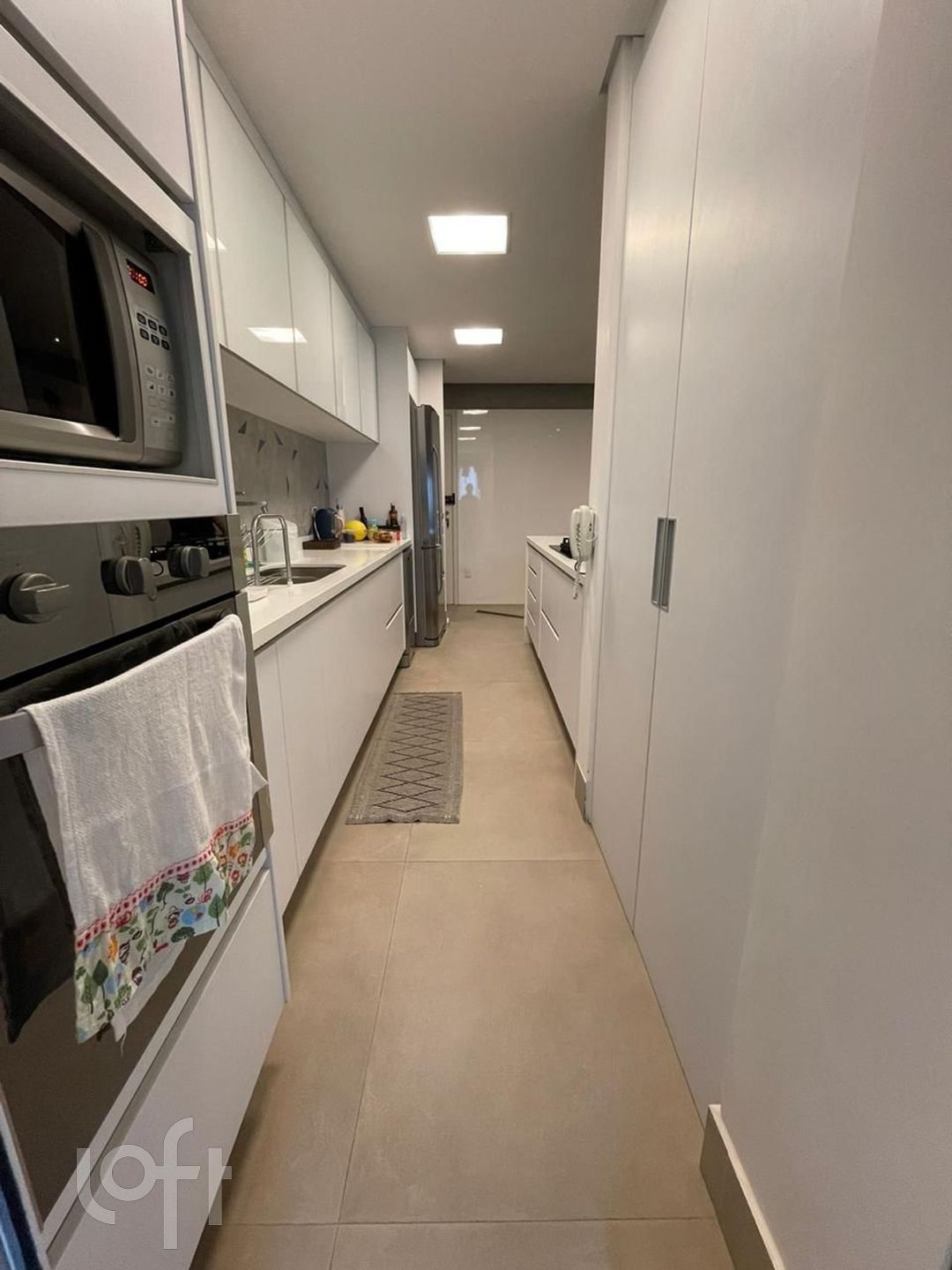 Apartamento à venda com 2 quartos, 108m² - Foto 4