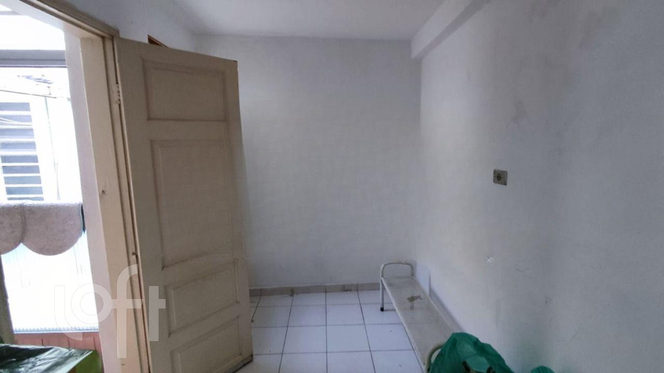 Casa à venda com 4 quartos, 300m² - Foto 47