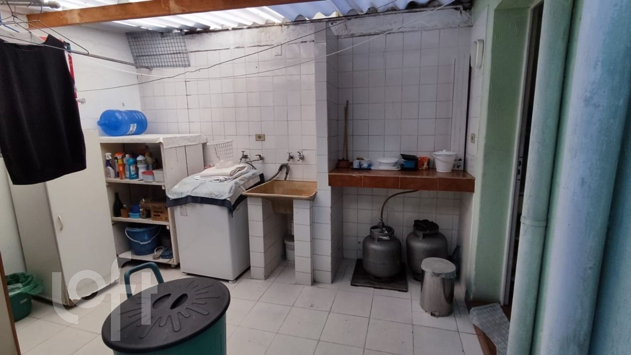 Casa à venda com 4 quartos, 300m² - Foto 42