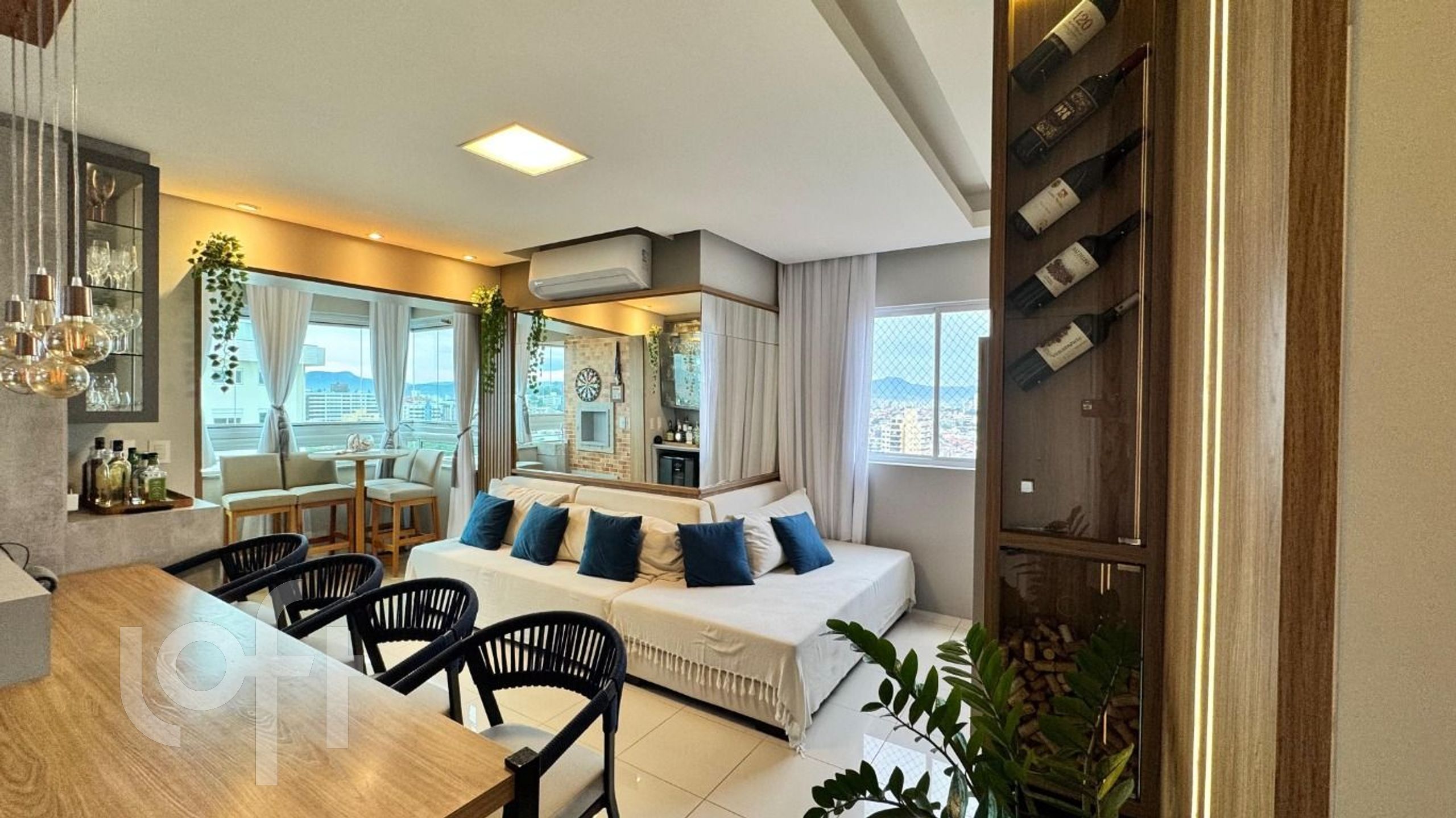 Apartamento à venda em Estreito com 73 m², 2 quartos, 1 suíte, 2 vagas