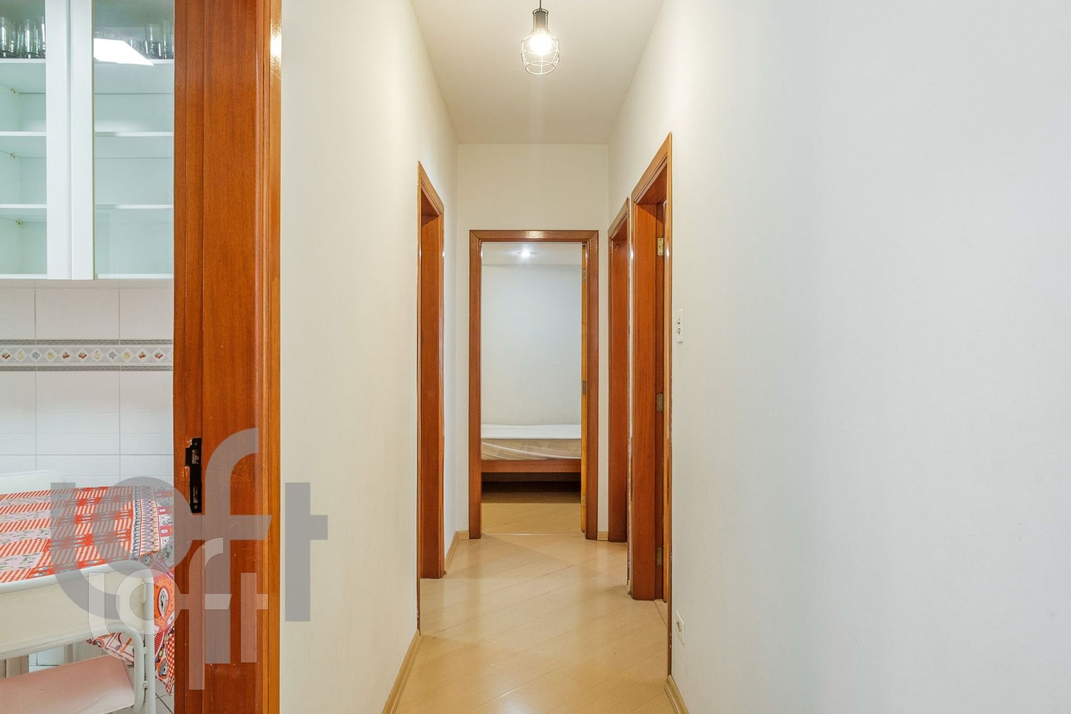 Apartamento à venda com 3 quartos, 105m² - Foto 4