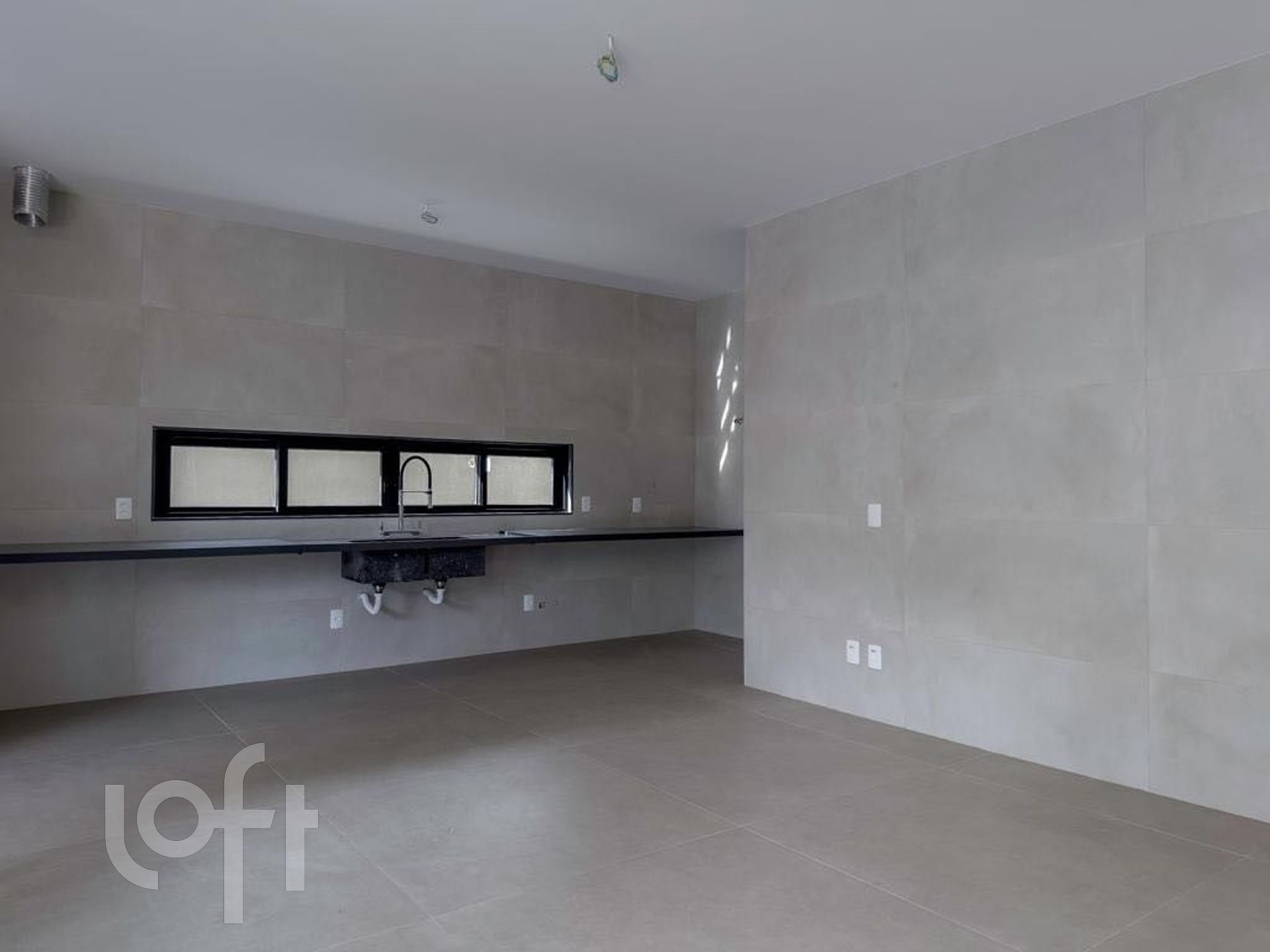 Casa à venda com 5 quartos, 940m² - Foto 4