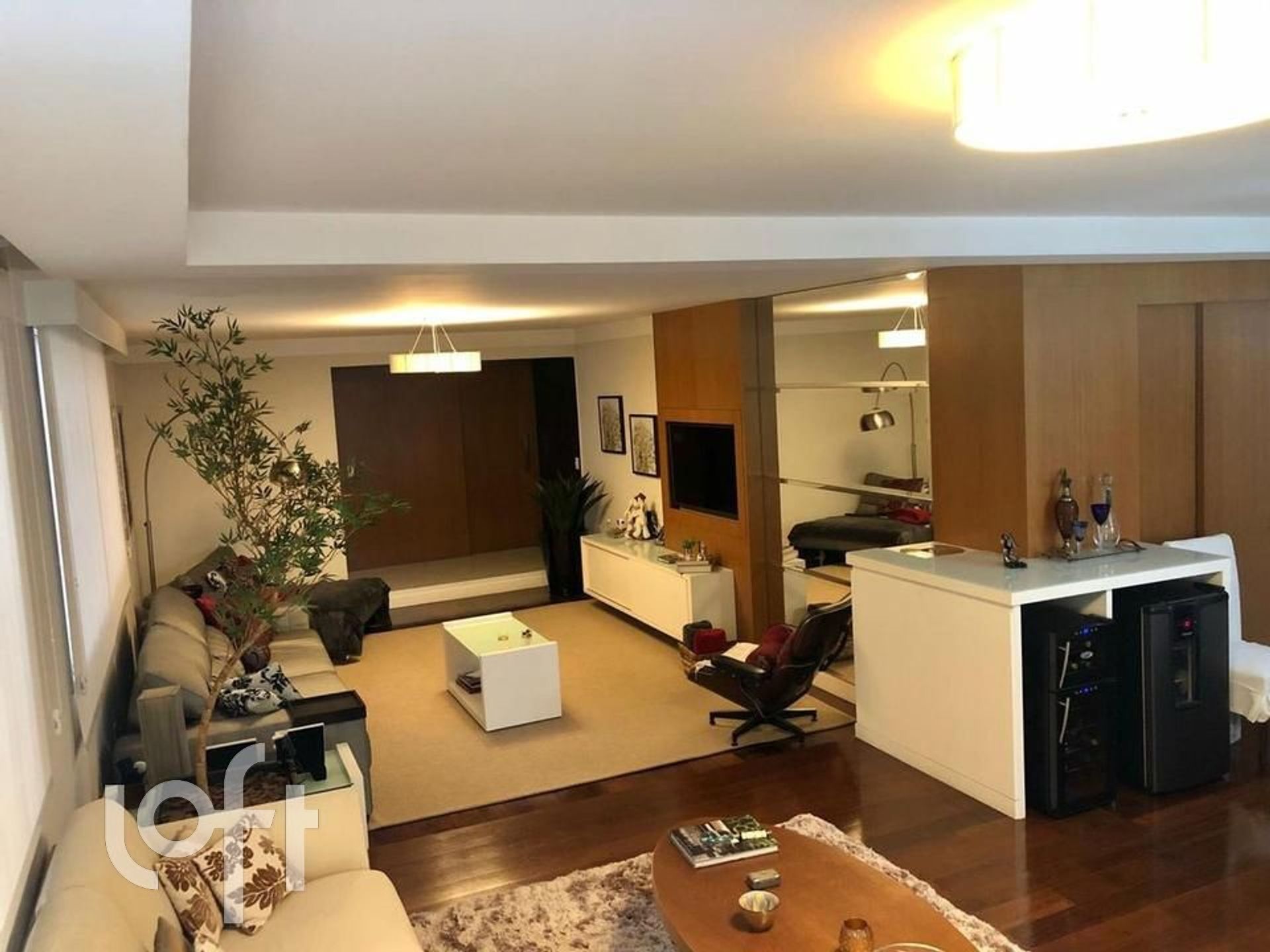 Apartamento à venda com 3 quartos, 212m² - Foto 11