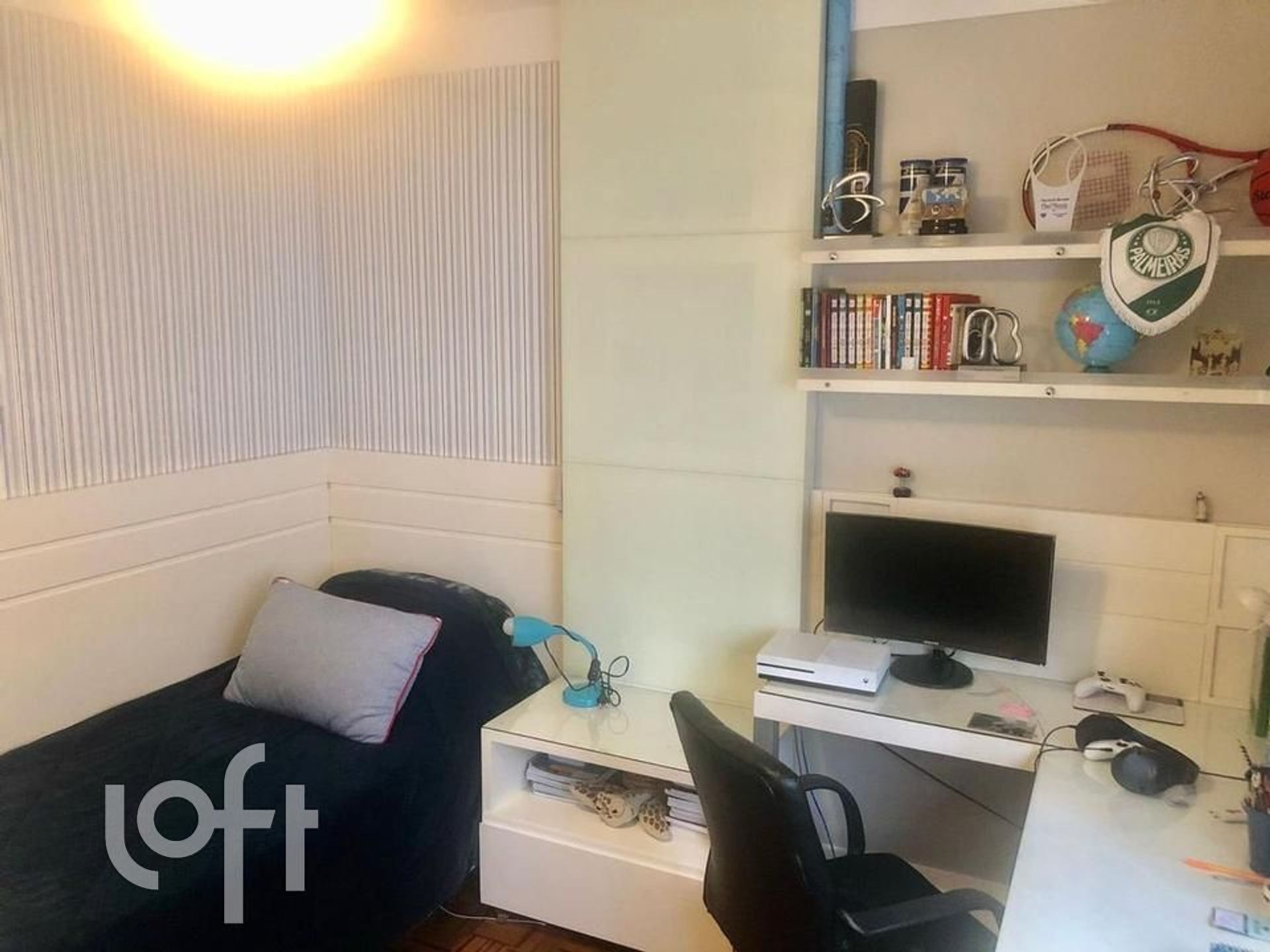 Apartamento à venda com 3 quartos, 212m² - Foto 2